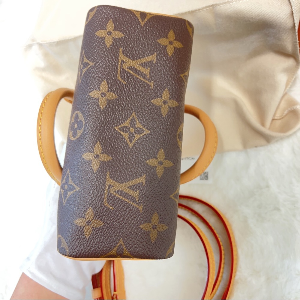Louis Vuitton nano speedy - Picture 16 of 16